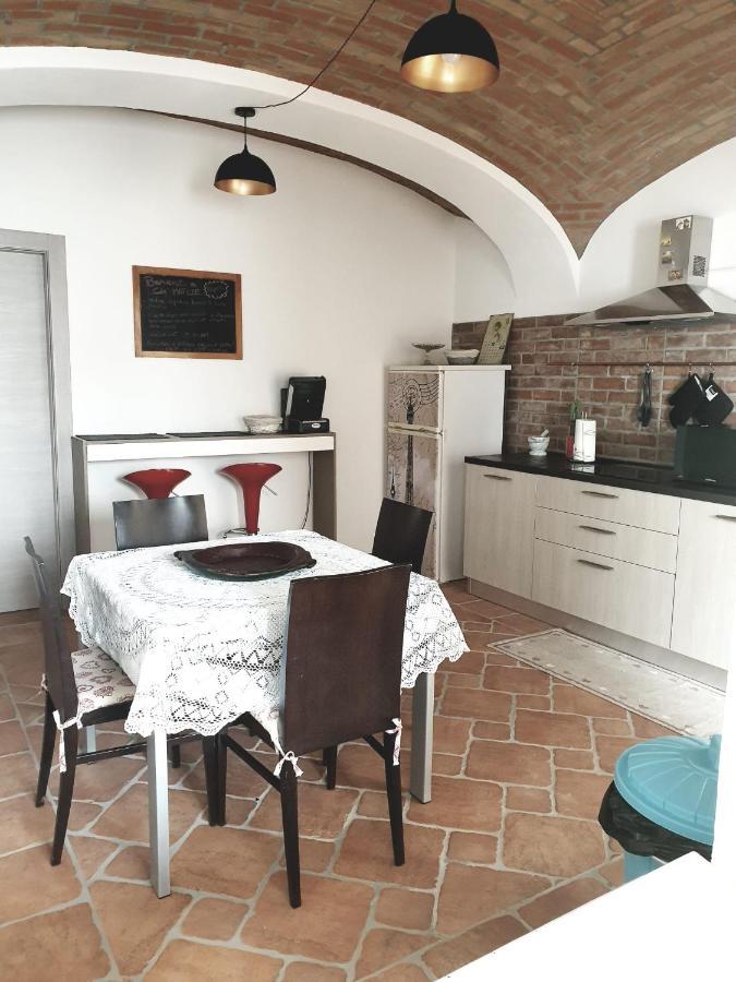 Hotel Ca Matilde Ivrea Esterno foto